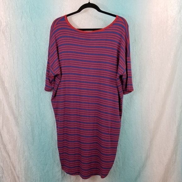 🌻 2/$15 Lularoe Irma Red & Blue Stripe Tunic - Picture 3 of 3